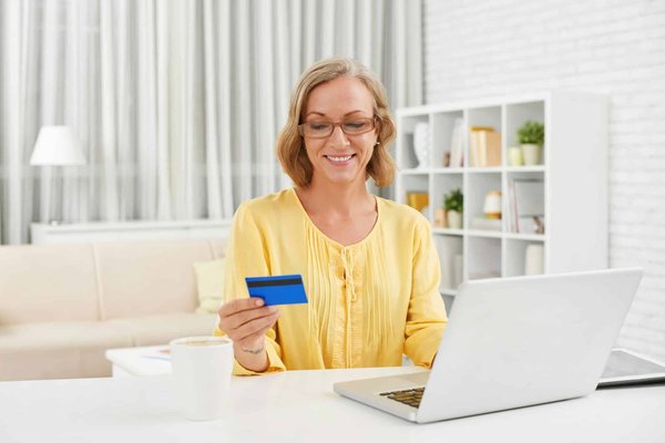 Choix éclairé : comment choisir une banque en ligne verte ?